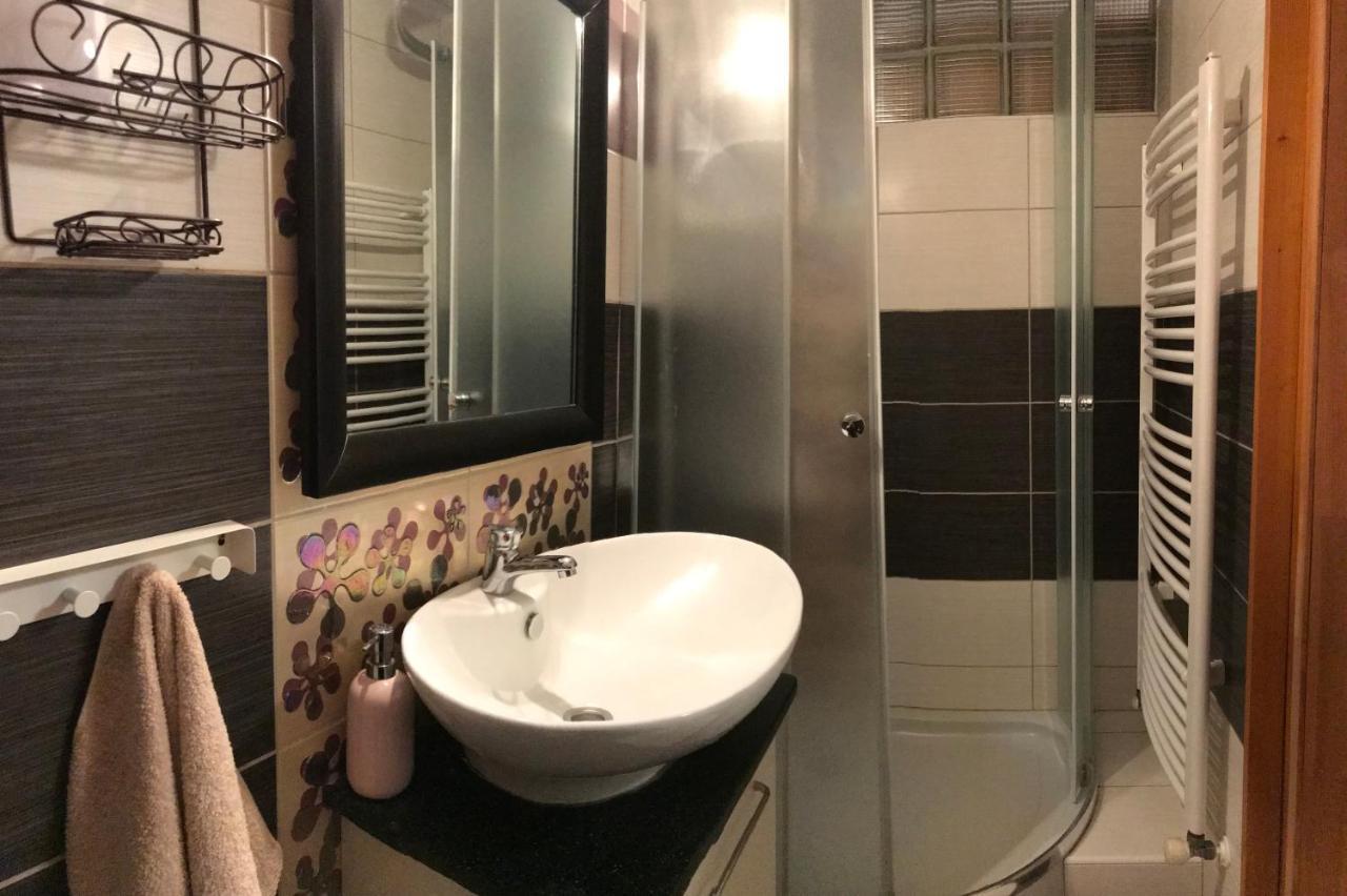 Pitypang Apartman Gyula Exterior foto